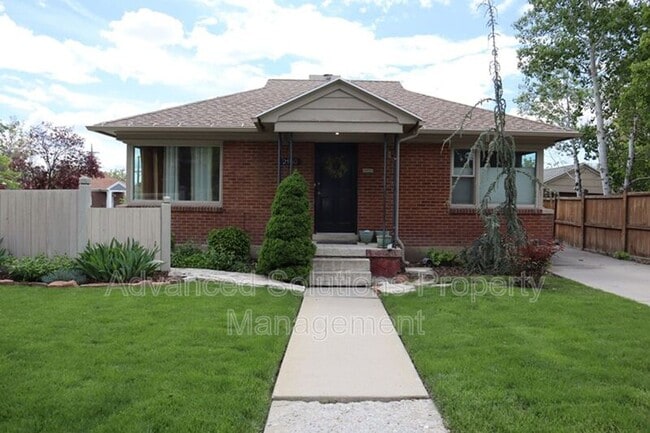 Building Photo - 2950 S Judith St