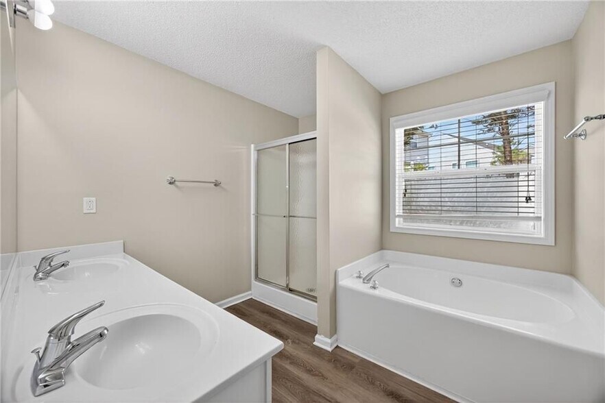 Building Photo - 760 Franklin Mill Trace