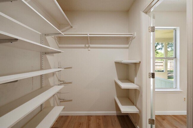 Building Photo - 1201 Marigold Way