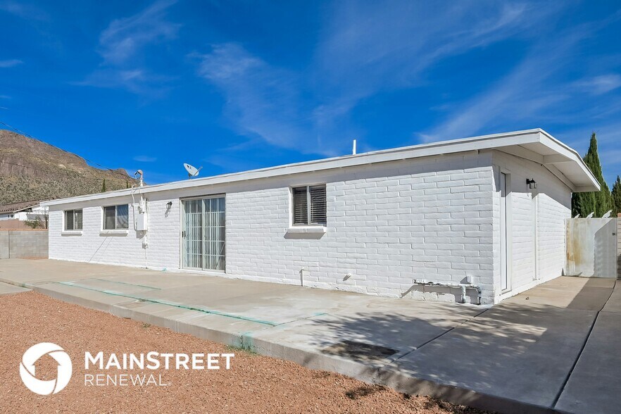 Building Photo - 4324 S Avenida Don Arturo