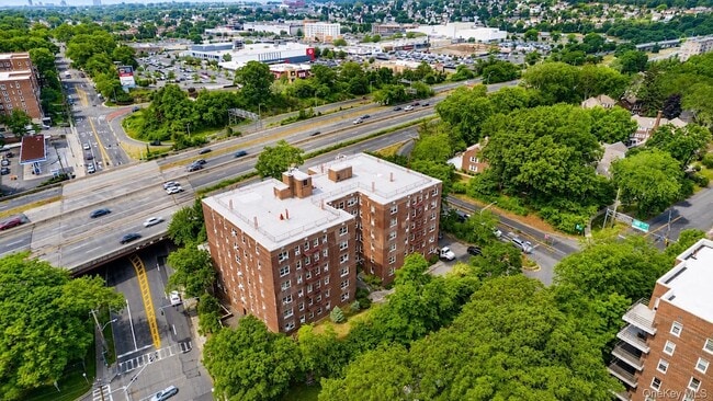 Building Photo - 1234 Midland Ave