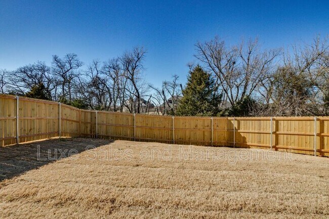 Building Photo - 11607 Mackenzie Wy