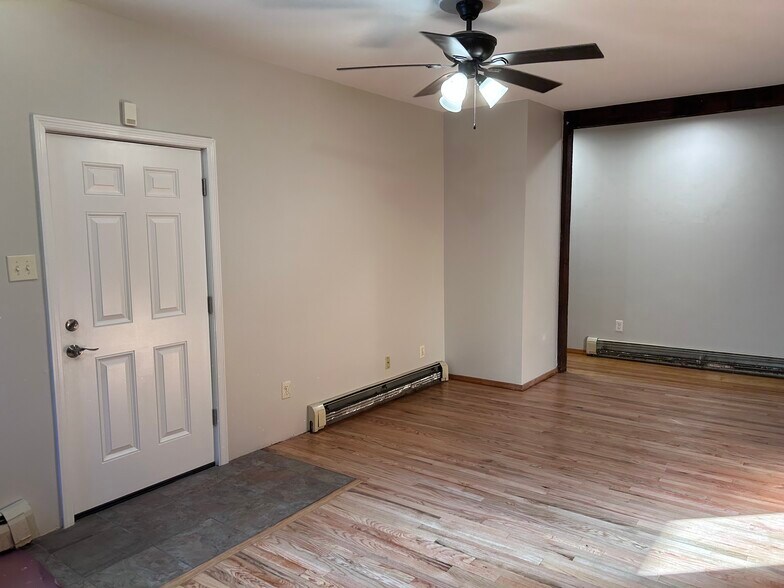 Building Photo - 38 State St