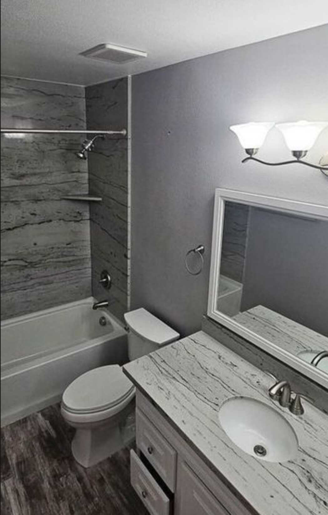 Building Photo - 4620 N 68th St