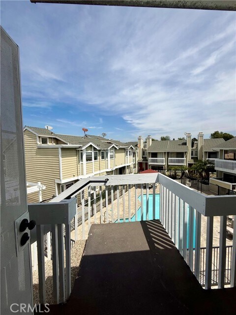Building Photo - 14851 Mulberry Dr