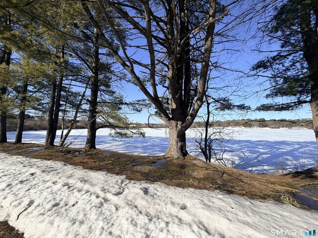 Building Photo - 7 Grandview Dr