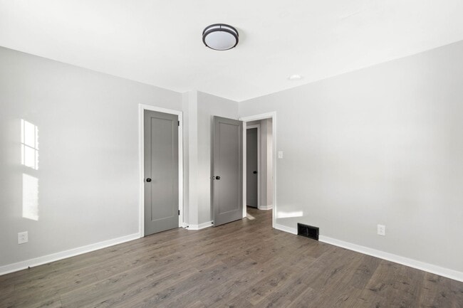 Building Photo - Charming 4 bedroom home in Pittsburgh avai...