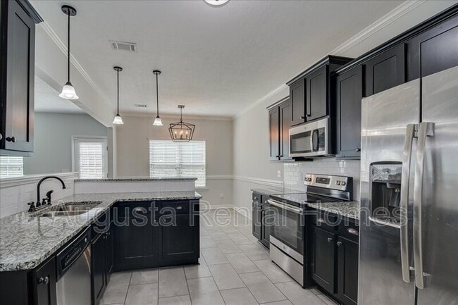 Building Photo - 3028 Ashley Lp