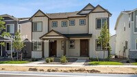 Building Photo - 3 Bed/2 Bath Home with Garage / Available Soon!