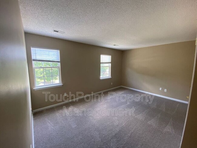 Building Photo - 5422 Waverly Lynn Ln