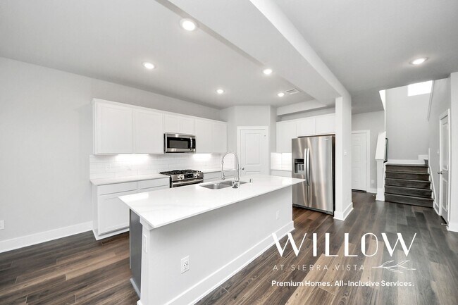 Building Photo - 10518 Moon Vly Ln