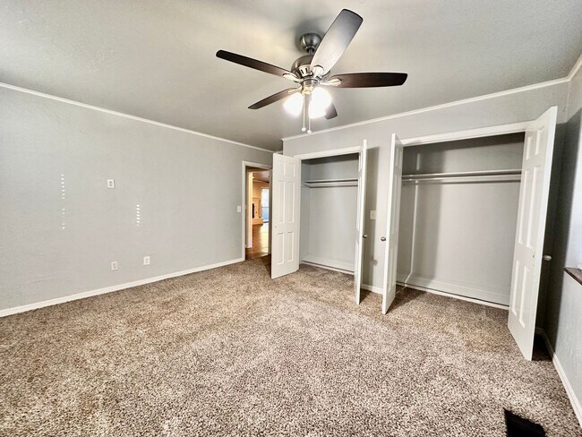 Building Photo - 3 Bed Home OKC - Move in Deposit-Free! (If Qualified)