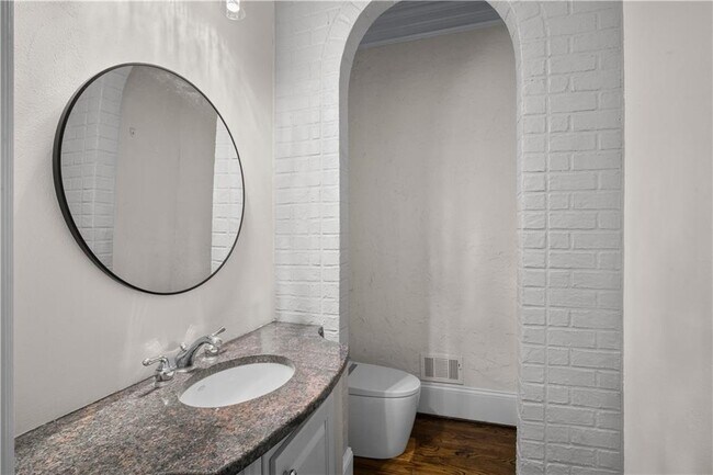 Building Photo - 8630 Moor Park Run