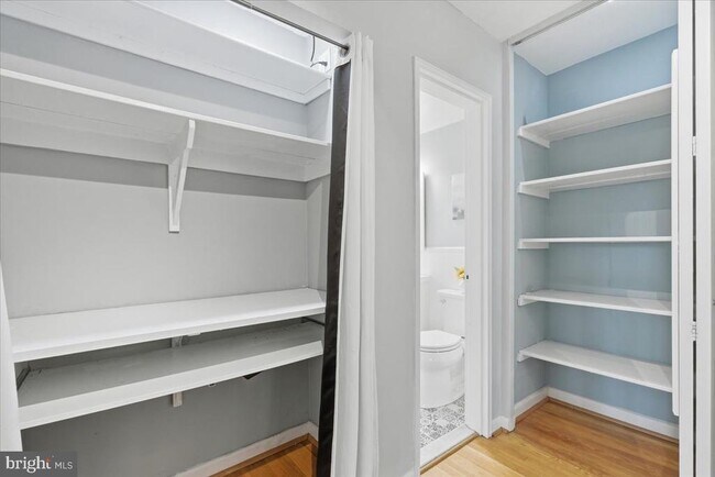 Building Photo - 1300 S Arlington Ridge Rd