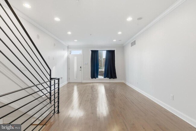 Building Photo - 1752 N 27th St