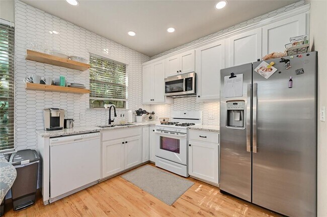 Building Photo - 4410 Jester Dr