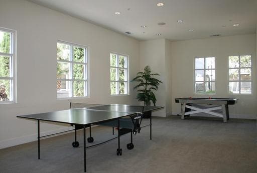 Building Photo - Large Santa Clara 1 Bedroom Condo in River...