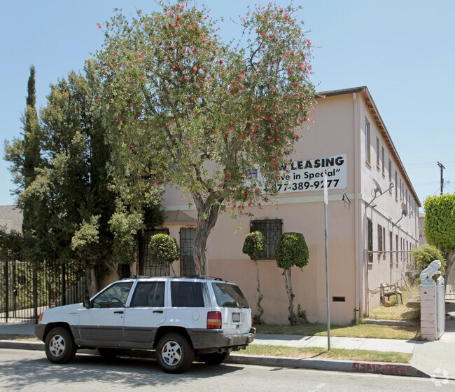 Building Photo - 6316 Middleton St