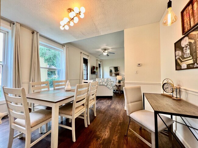 Building Photo - 1 Bd Hide away Historic Dayton, Oh Oregon District