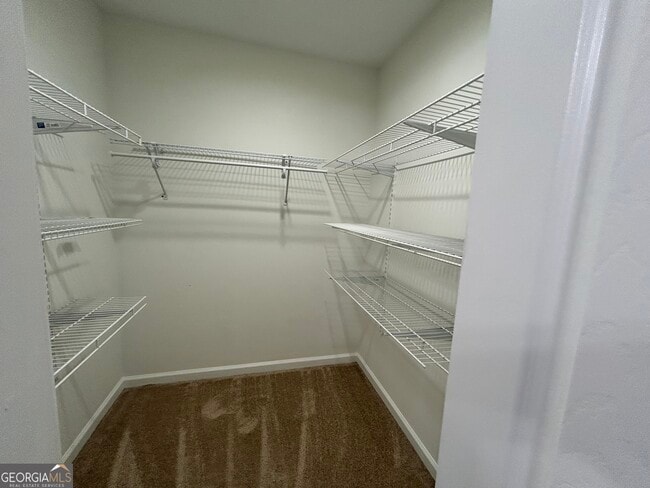 Building Photo - 240 White Pines Dr