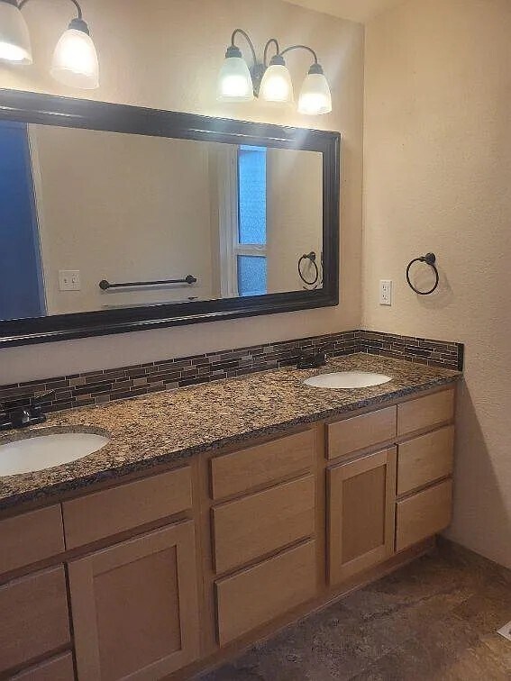 Building Photo - 6107 SW 163rd Pl