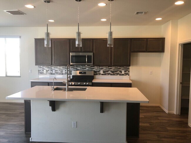Building Photo - 4214 W Winston Dr