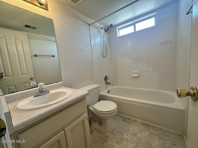 Building Photo - 1411 Luz De Camino Way