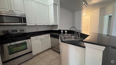 Building Photo - 3 Bedroom/ 2 Bath Condo for rent in Desira...
