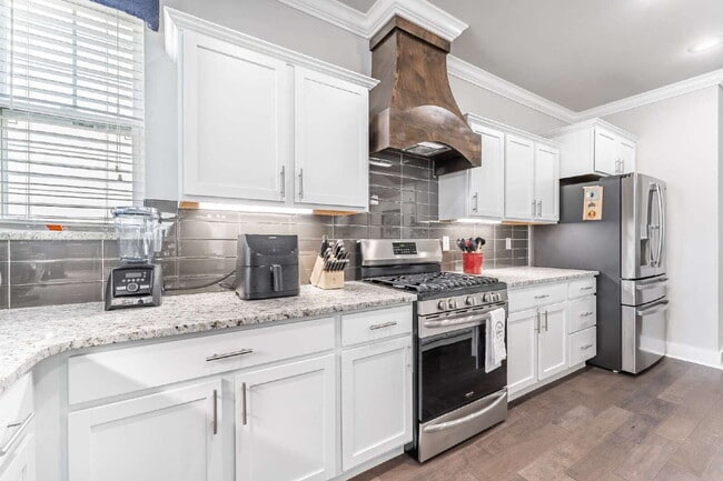 Building Photo - 3-Bedroom Retreat with 2.5 Baths in Rogers, AR – Spacious 2055 Sq Ft