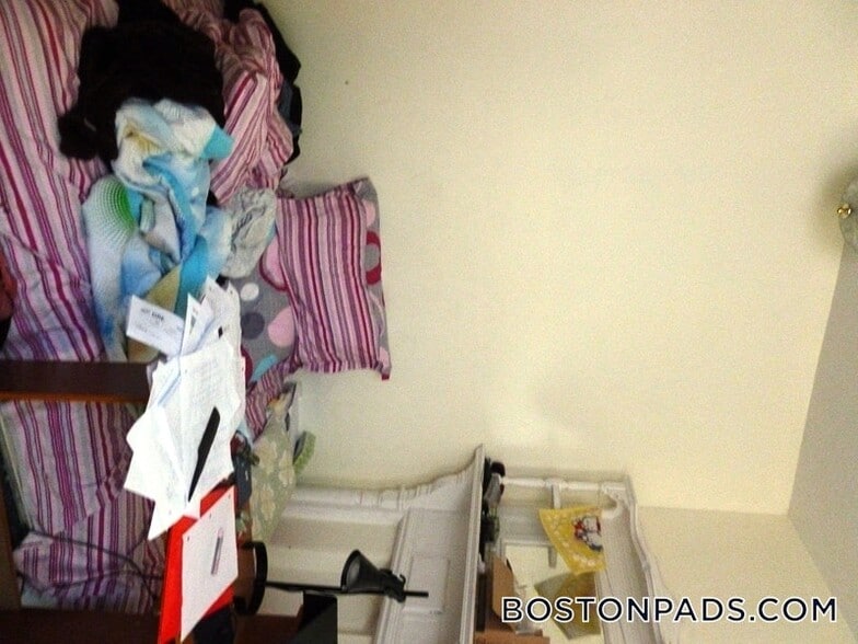 Building Photo - 3 Warwick St