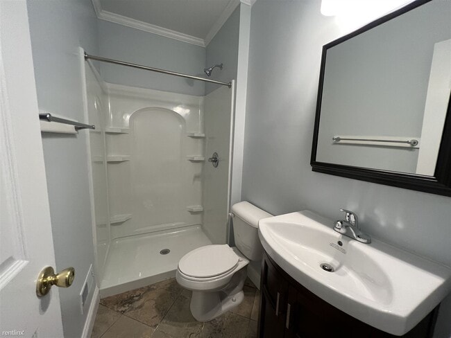 Building Photo - 4 br, 2 bath House - 336 S Division St Apt...