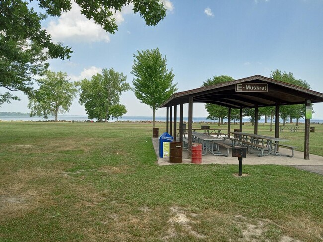 Building Photo - 20129 Huron River Dr