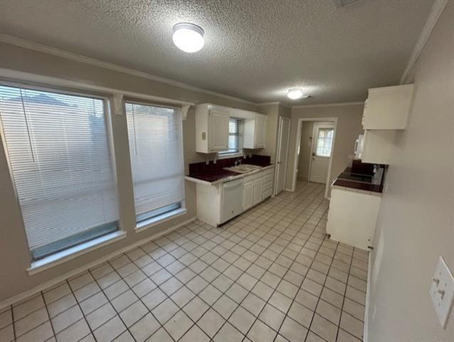 Building Photo - 422 S 4th St