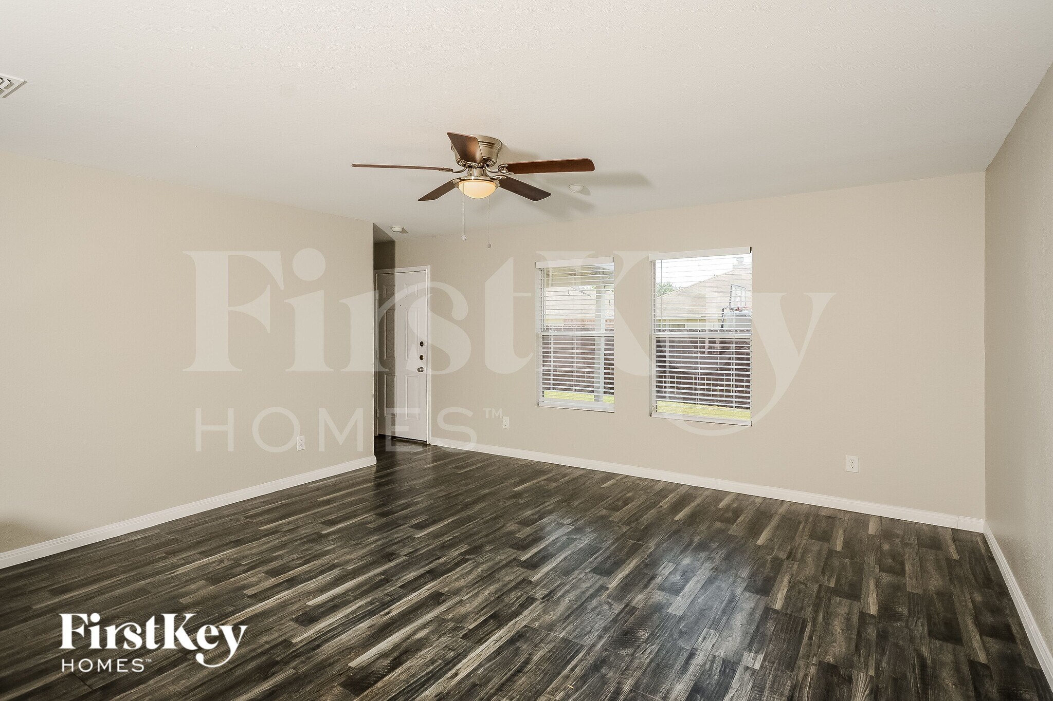 Building Photo - 1207 Bellevue Dr