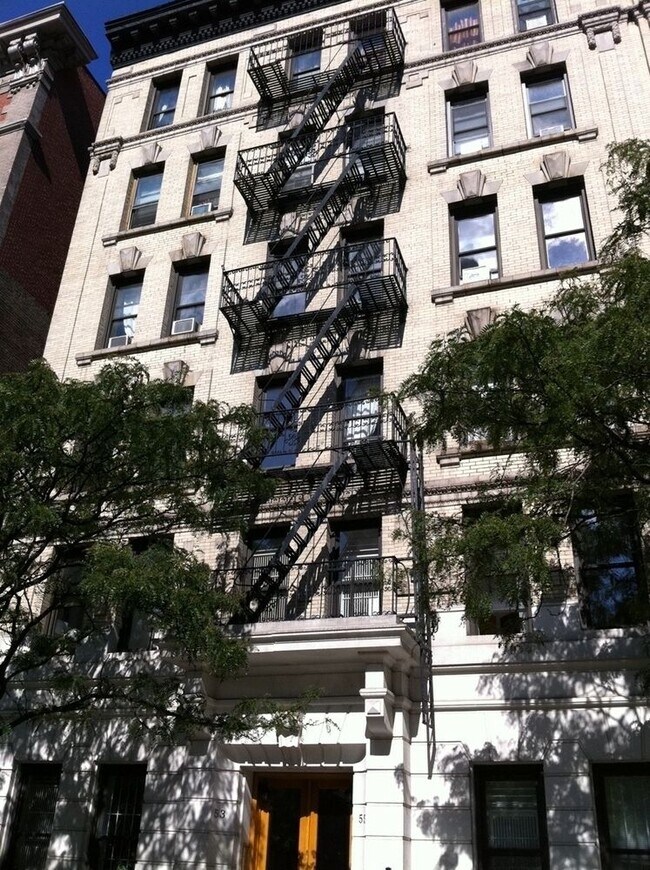 Building Photo - 53-55 East 95th St