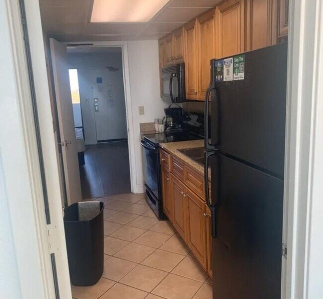 Building Photo - 5-B Riptide Bch Clb