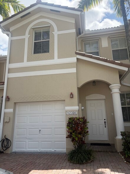 Building Photo - 12398 SW 125th Ter