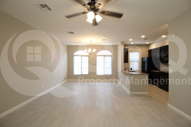 Building Photo - 240 W Juniper Ave