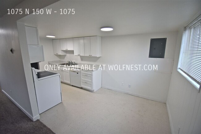 Building Photo - Beautiful 2 Bed Orem Unit! No Deposit Option!