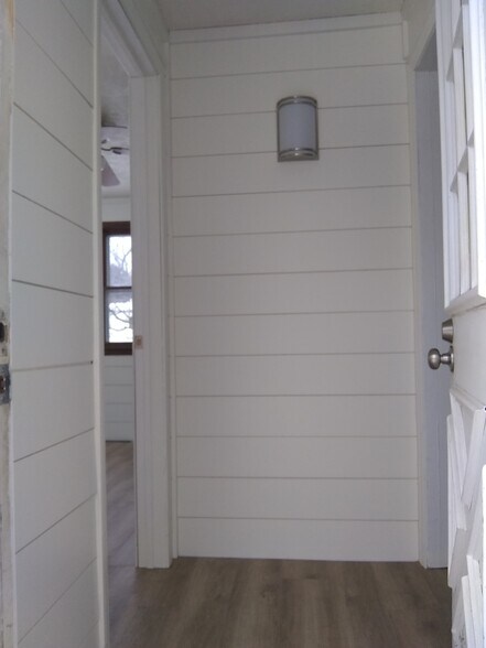 Rear Entry - 2105 Eastlawn Pkwy