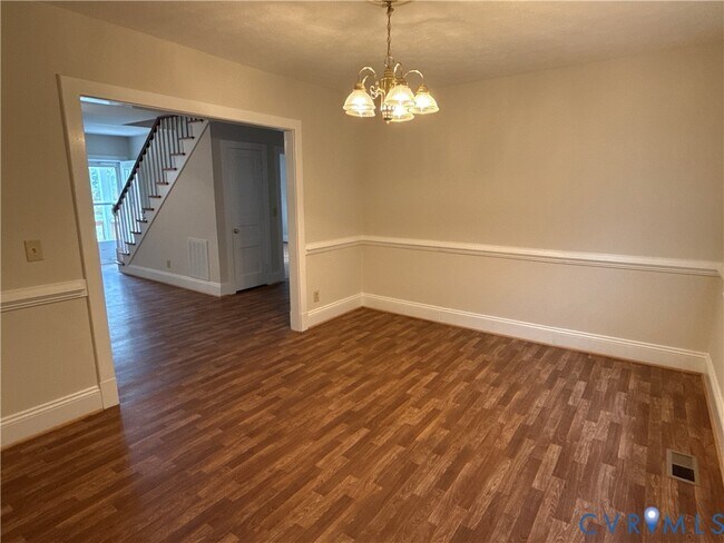 Building Photo - 15500 S Giles Rd