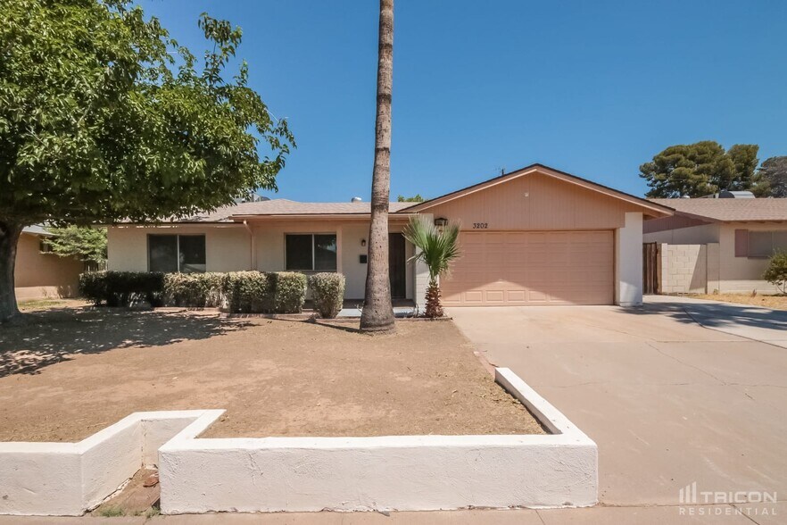 Building Photo - 3202 W Wood Dr