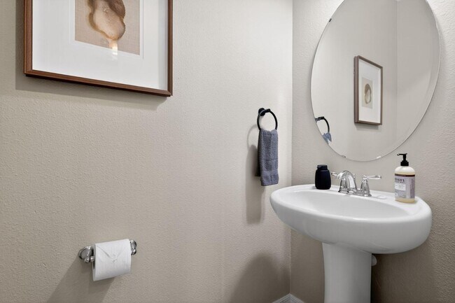 Building Photo - 632 Benoi Dr