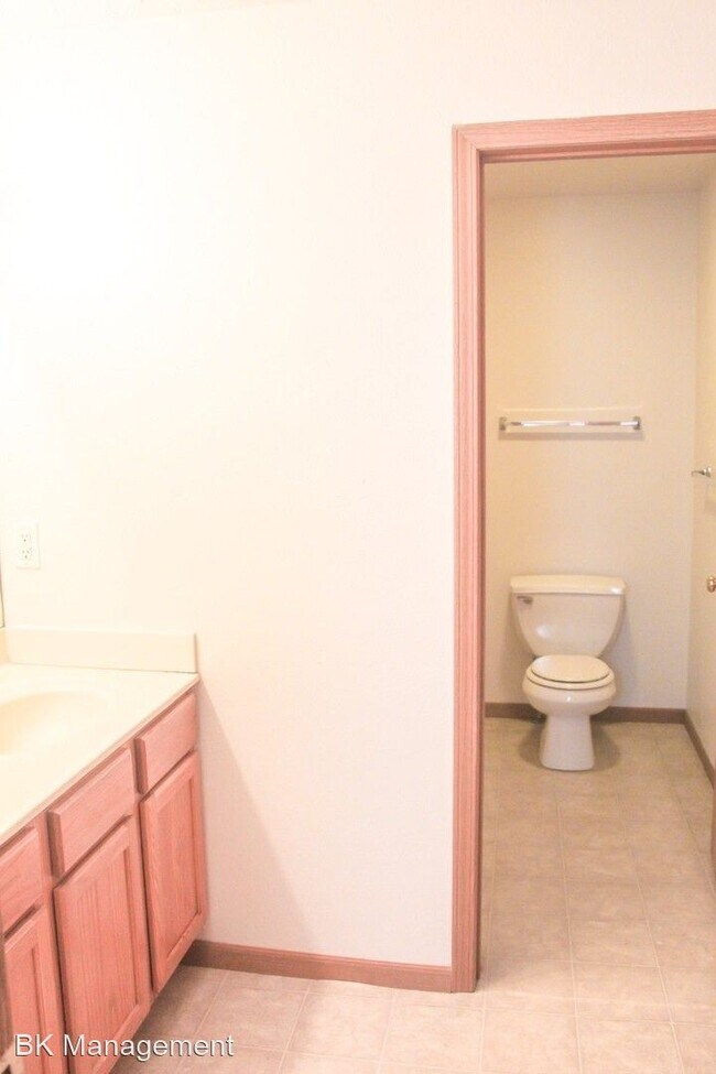 Building Photo - 4 br, 2 bath House - 1117 Anthrop Drive