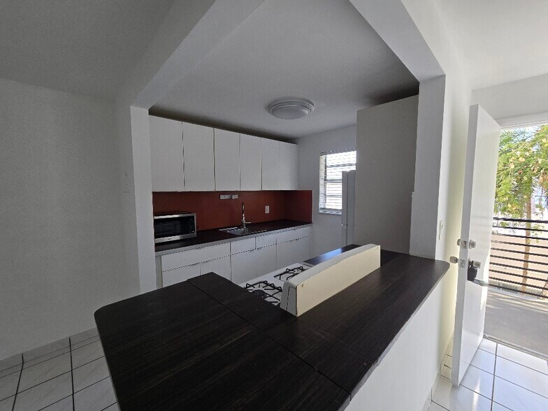 Building Photo - 631 Jefferson Ave