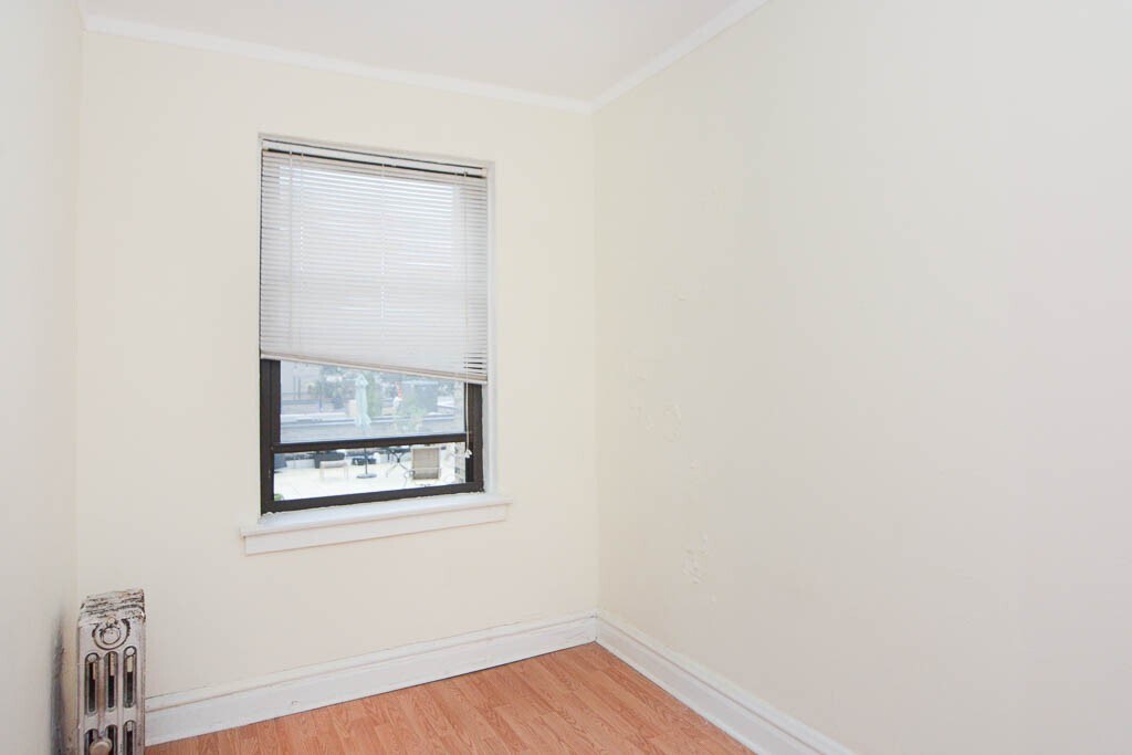 Building Photo - 4832 N Damen Ave