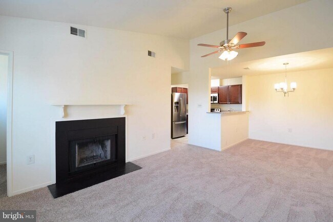 Building Photo - 7718 Lexton Pl