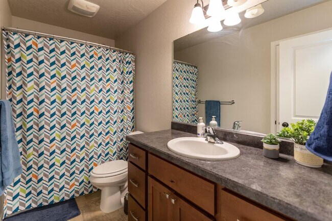 Building Photo - Modern Home in 44 Ranch