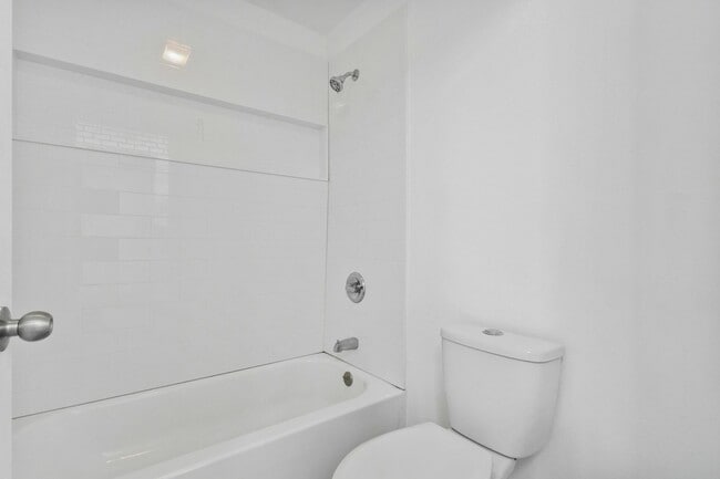Building Photo - Kilihe Way Multi-Generational Home