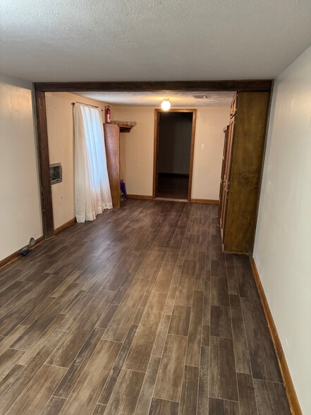 Building Photo - 13172 Post County Line Rd